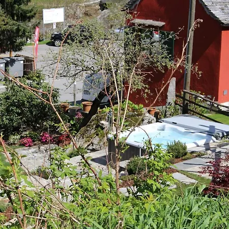 アパート Myverzasca Casa Rossa